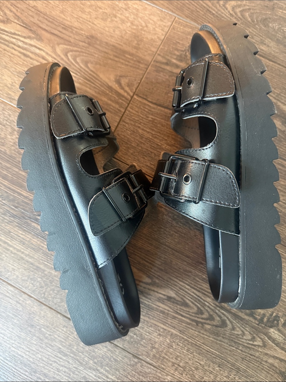 Madden NYC Black Double Buckle Slide Sandals 8 - Picture 8 of 8